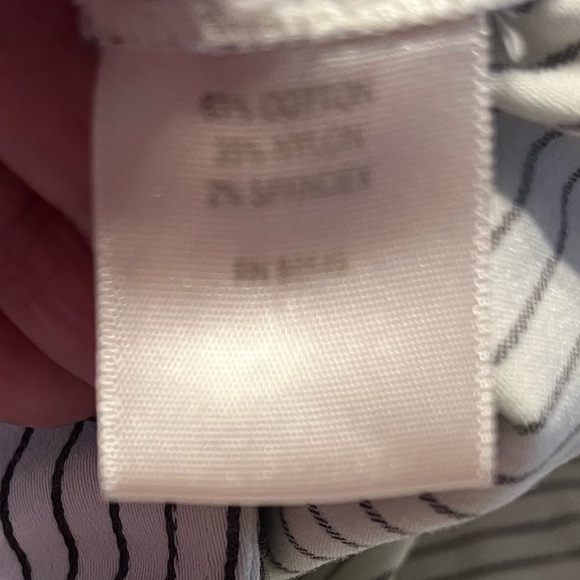 Tommy Bahama Black/White Pin Striped Bermuda Shorts Sz 10 - Picture 4 of 5